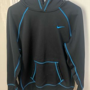 Nike woman’s therma-fit hoodie